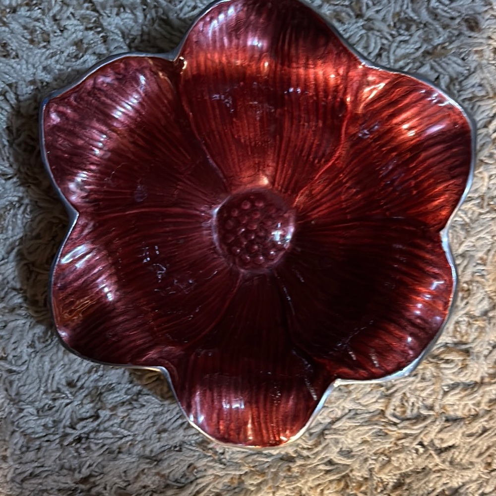 Elegant Red Floral Decorative Bowl